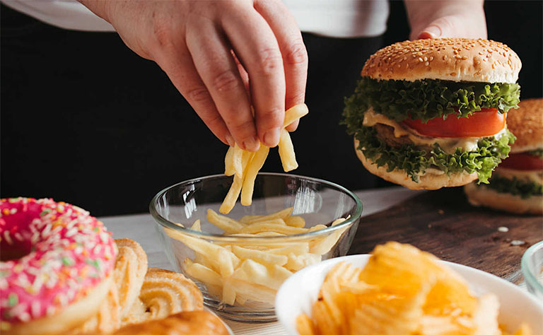 Nguy&ecirc;n nh&acirc;n g&acirc;y ra rối loạn ăn uốngư