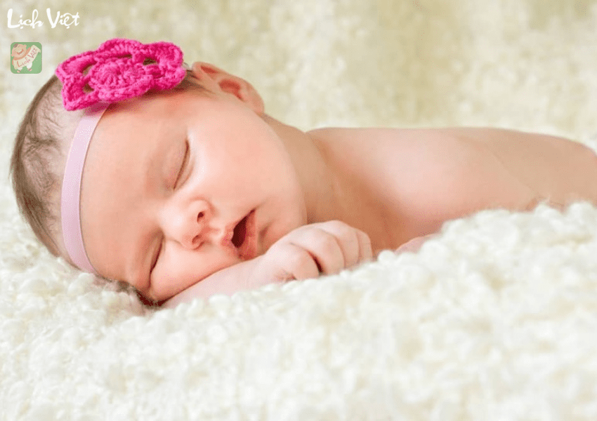 Tên con gái với ý nghĩa bảo bối của bố mẹ