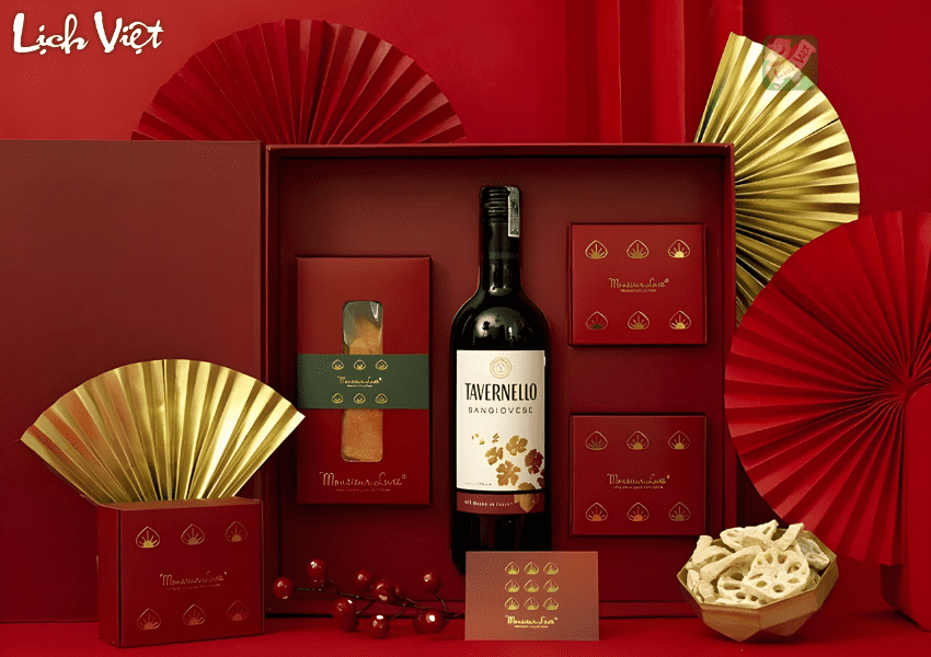  Rượu l&agrave;m qu&agrave; tết 2024