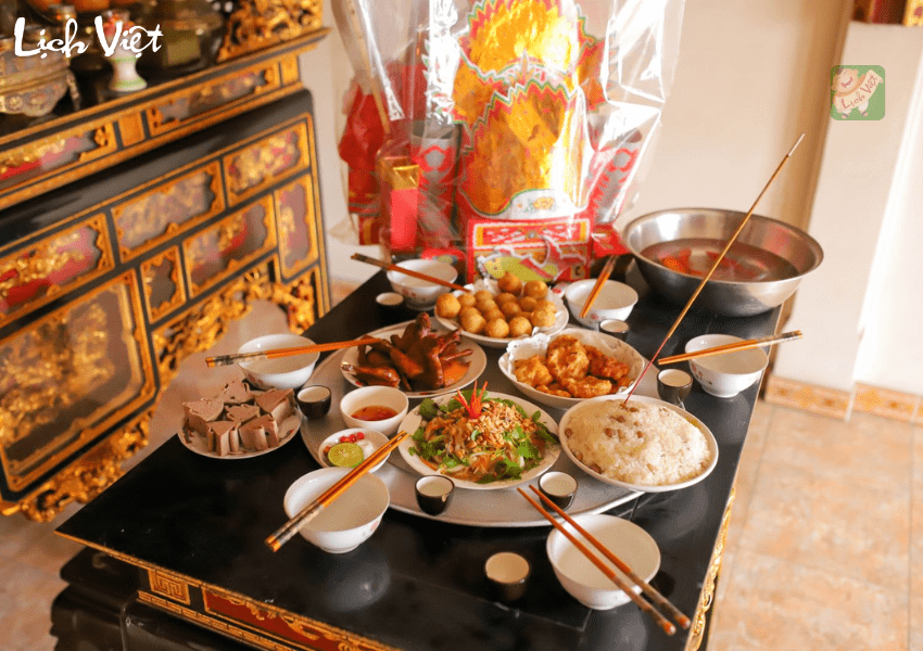 Phong tục c&uacute;ng &ocirc;ng C&ocirc;ng, &ocirc;ng T&aacute;o